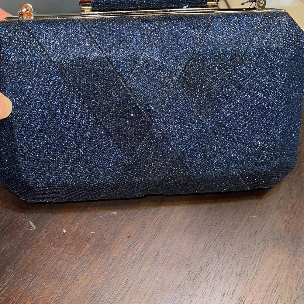 NWT INC A sparkling quilted pattern - Picture 9 of 9